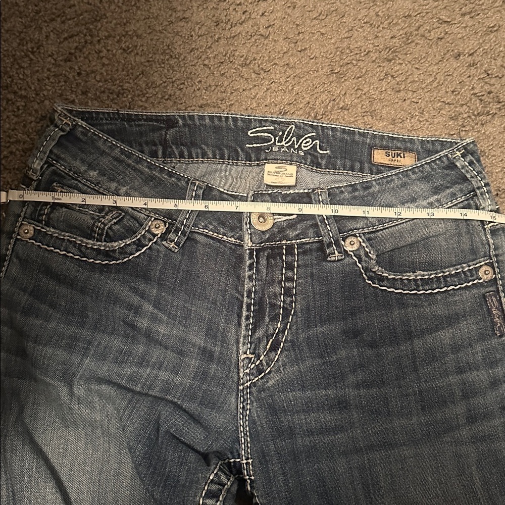 Silver Suki Capris - Picture 5 of 6
